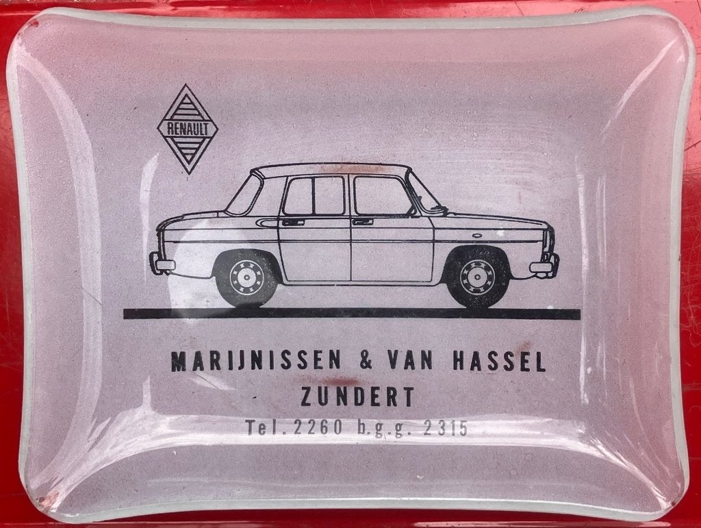 Glazen asbak gar. Marijnissen v. Hassel. Zundert. Renault 8., Ophalen of Verzenden, Overige typen