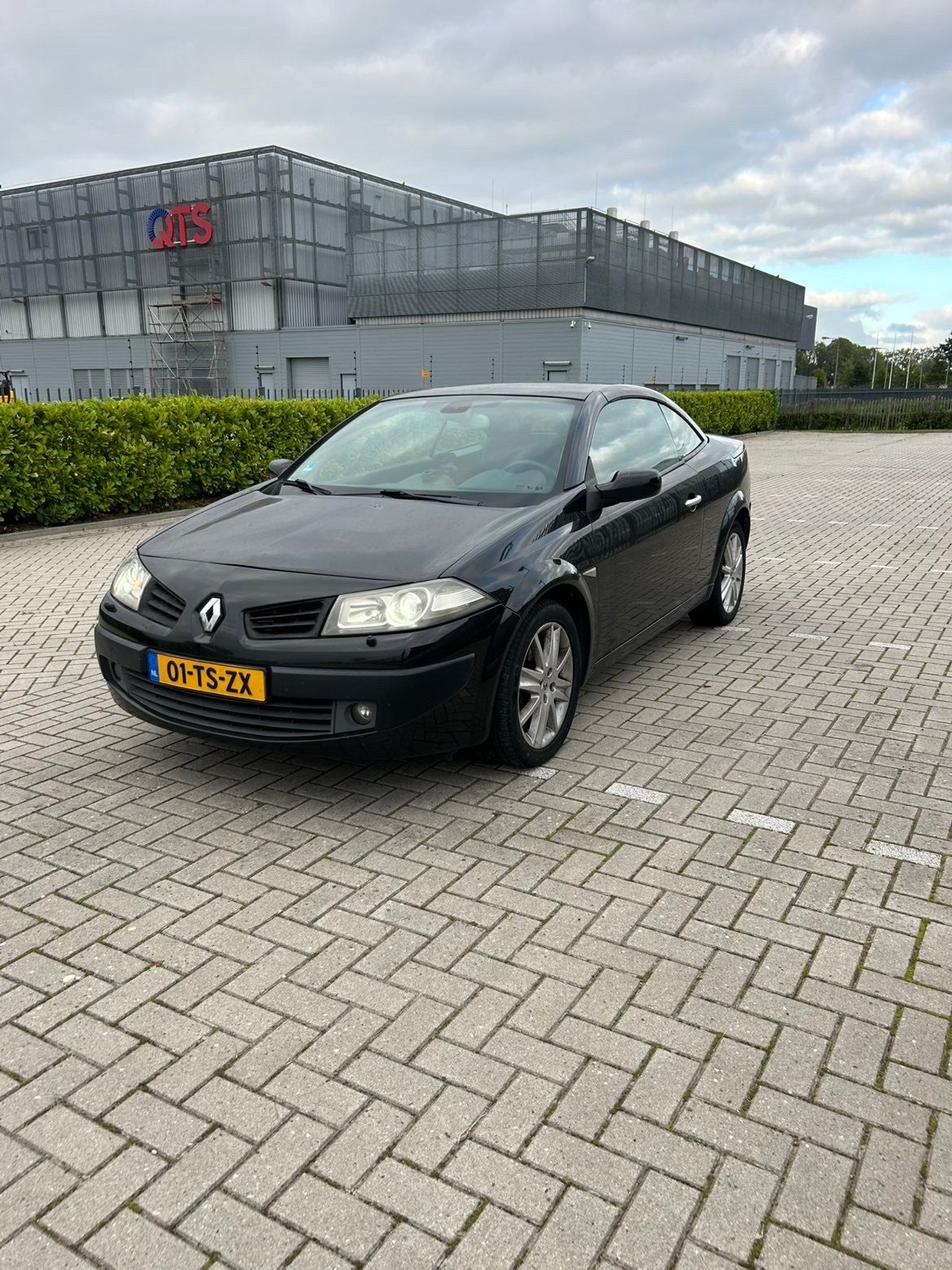 Renault Mégane 2.0 16V 120KW Cabrio Autcom E4 2007 Zwart, Auto's, 1998 cc, 4 cilinders, Cabriolet, 4 stoelen