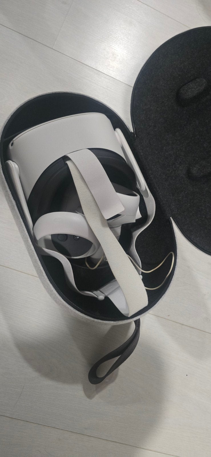 Oculus Quest 2 64GB VR-headset met hoes, Ophalen, Gebruikt, VR-bril, Overige platformen