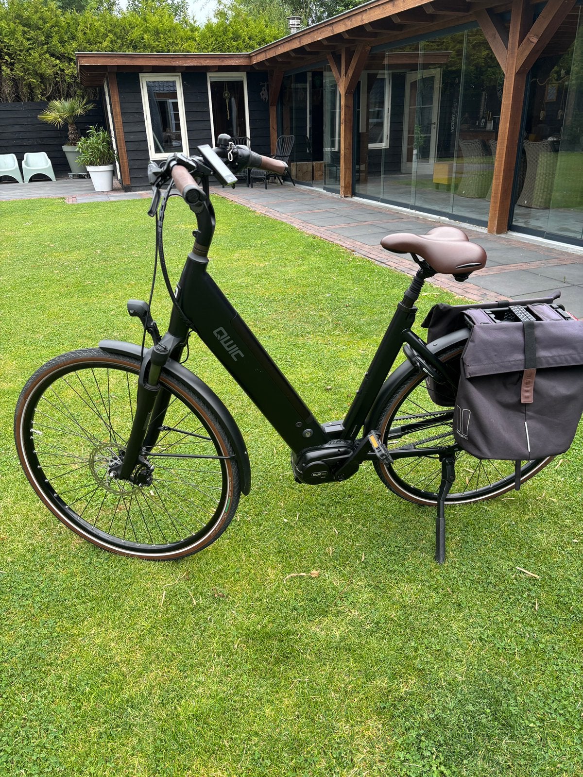 QWIC Elektrische dames fiets, Ophalen, Zo goed als nieuw
