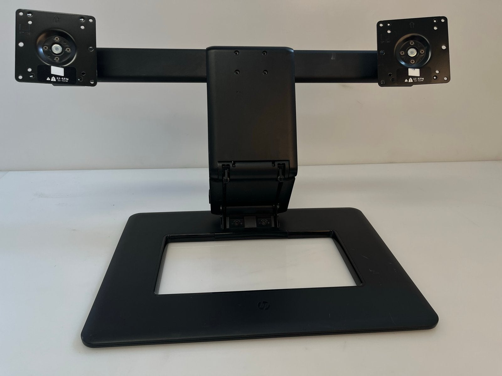 HP Dual Monitor Standaard - Ergonomisch en Ruimtebesparend, Computers en Software, Monitoren, IPS, In hoogte verstelbaar, Ophalen of Verzenden