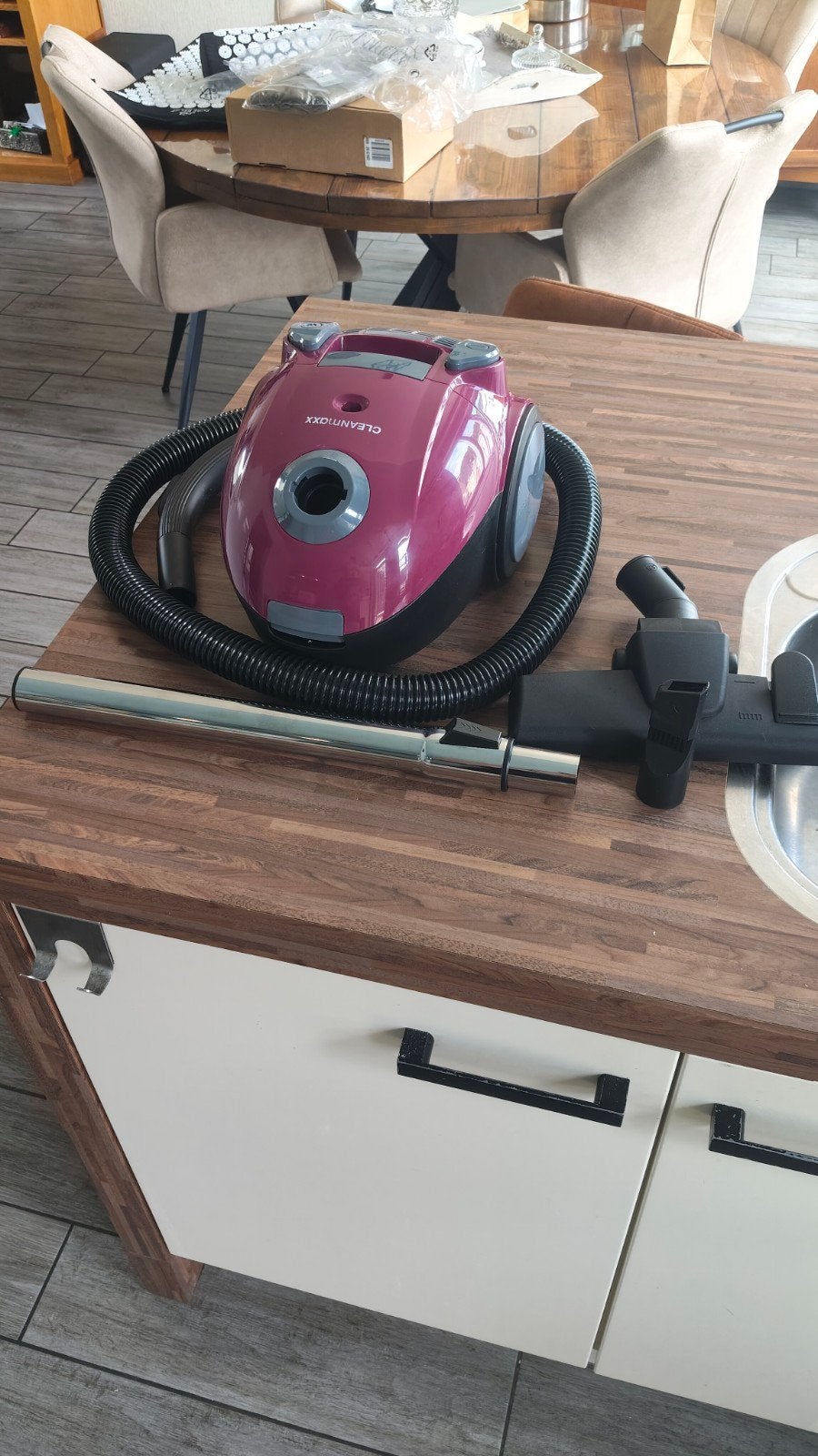 Cleanmaxx compacte stofzuiger met herbruikbare stofzak, Witgoed en Apparatuur, Stofzuigers, Zo goed als nieuw, Steelstofzuiger