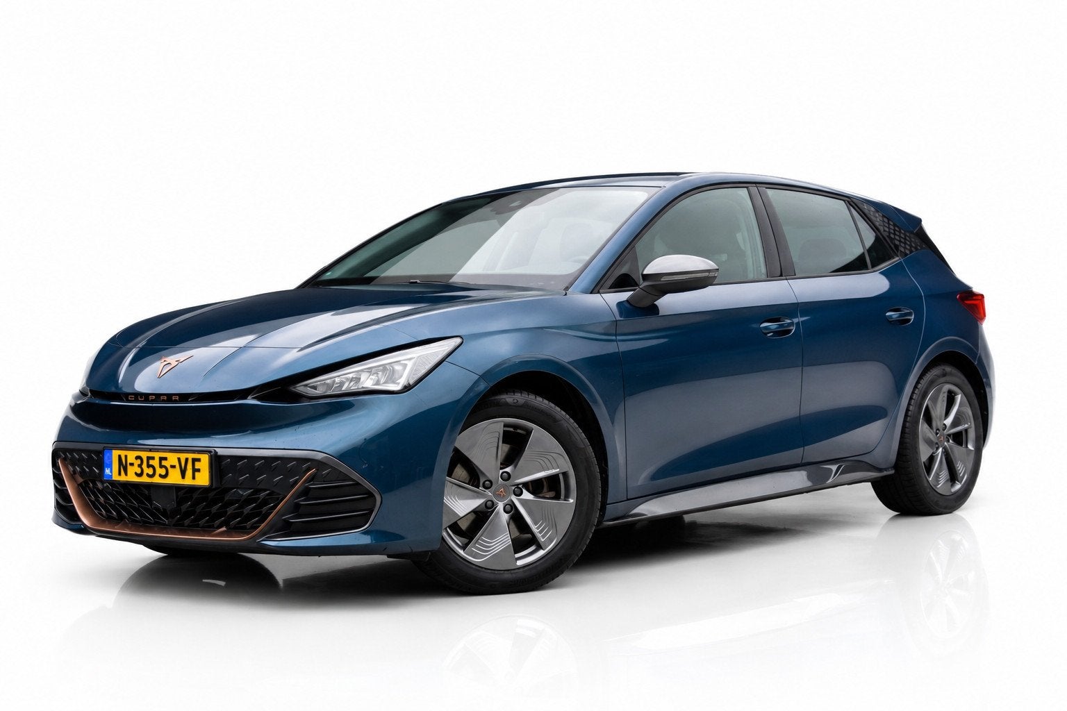 Cupra Born Business One 62 kWh SOH 91,6% | CAMERA | ACC | SF, Auto's, Cupra, Automaat, Gebruikt, Zwart, Blauw