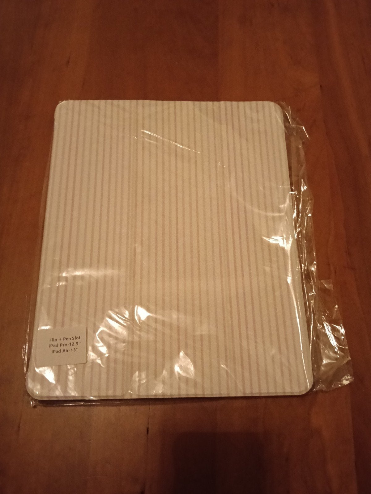 Flip Cover met Penhouder voor iPad Pro 12.9" / iPad Air 13"