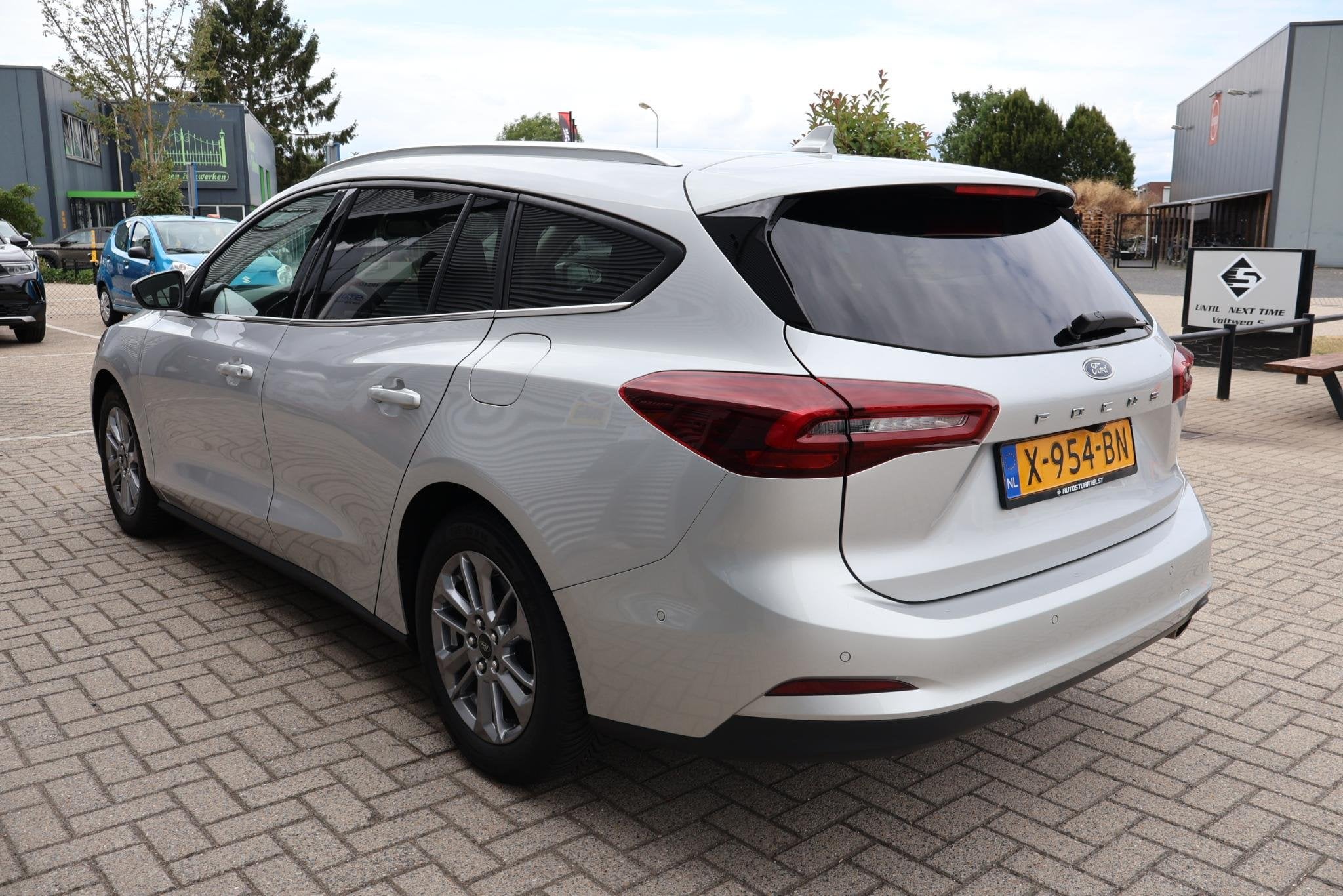 Ford Focus Wagon 1.0 Hybrid Titanium 1e Eigenaar | Volledig, Gebruikt, Automatische klimaatregeling, Origineel Nederlands, Handgeschakeld