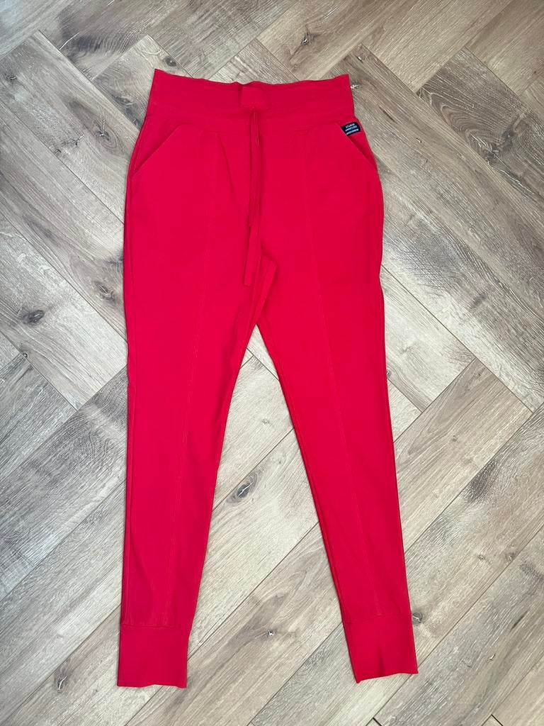 Studio anneloes franka 3.0 limited  broek M rood travelstof, Maat 38/40 (M), Ophalen of Verzenden, Zo goed als nieuw, Rood