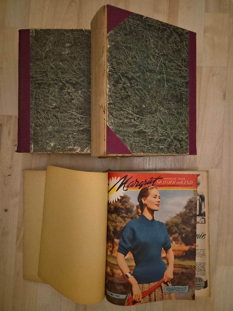 Margriet weekblad  ingebonden  1-sep 1956 t/m   25-Aug  1957, Ophalen, Onbekend