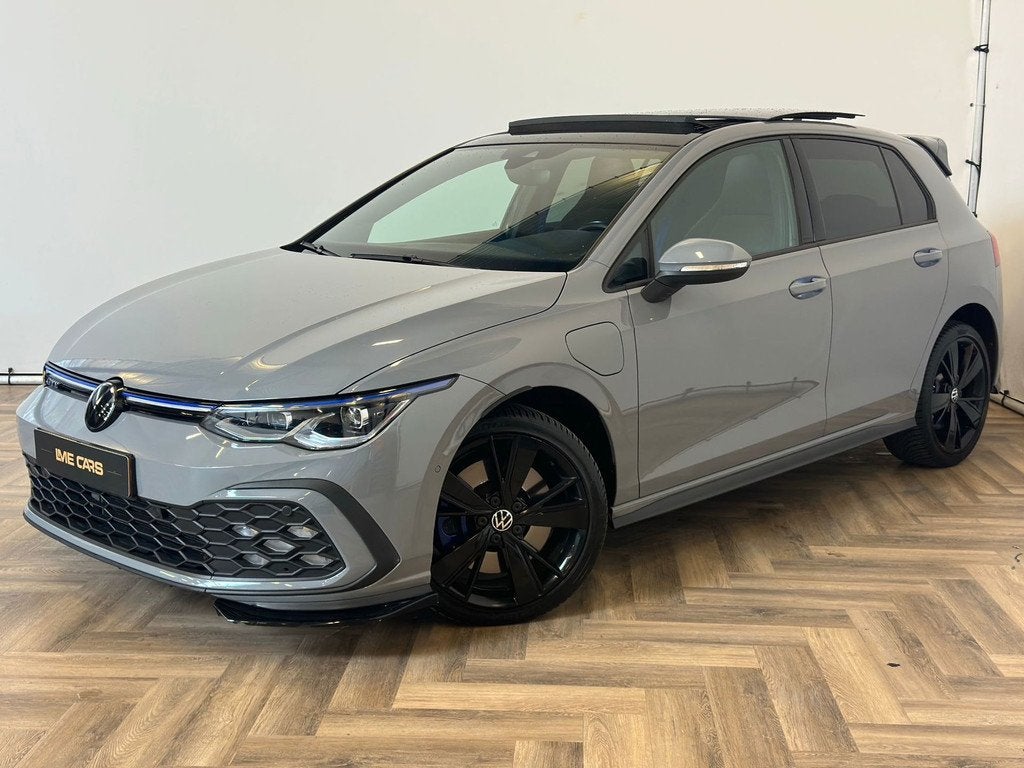 Volkswagen Golf 1.4 eHybrid GTE|PANO|DEALER ONDERHOUDEN| INR, Auto's, Stof, Gebruikt, Euro 6, 4 cilinders