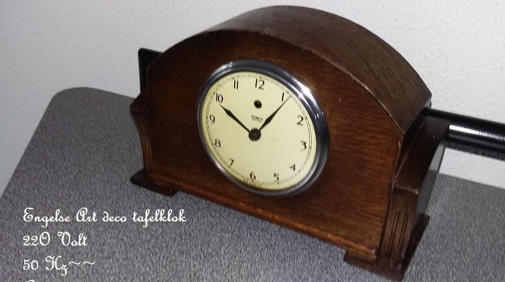 Engels Art Deco klokje van het merk Temco, Antiek en Kunst, Antiek | Klokken, Ophalen of Verzenden