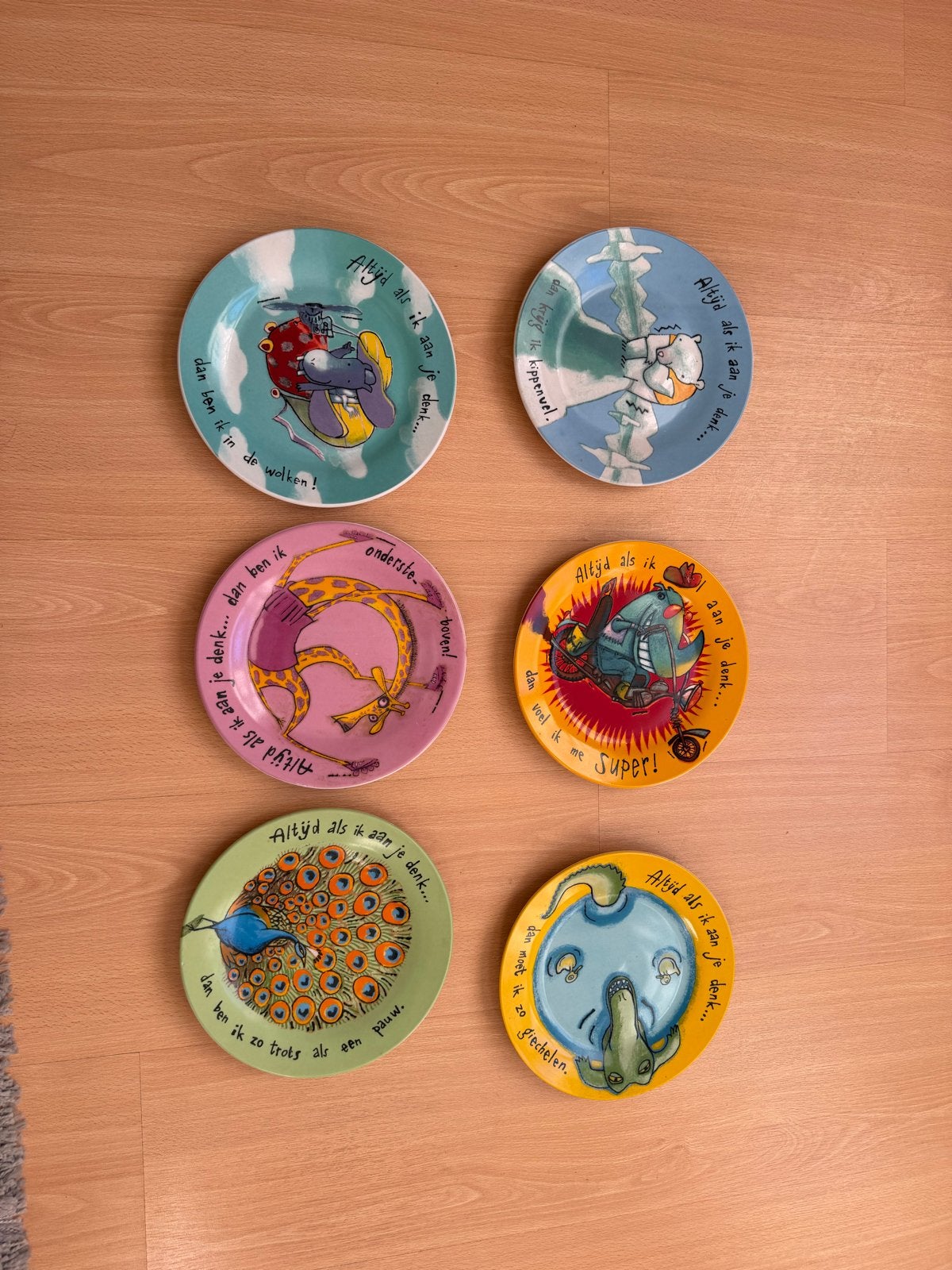 Set van 6 decoratieve borden met tekst en dieren, Antiek en Kunst, Ophalen