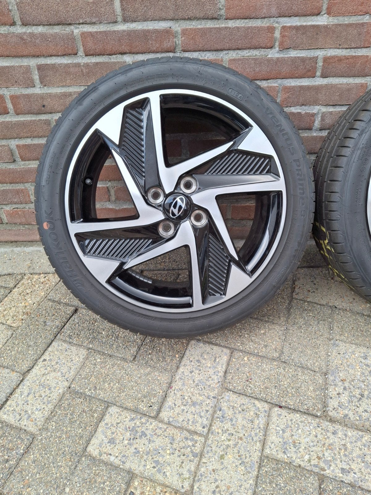Hyundai i10 16 inch velgen met Hankook Ventus Prime 3 banden, Auto-onderdelen, Banden en Velgen, Ophalen, Gebruikt, 16 inch, Banden en Velgen