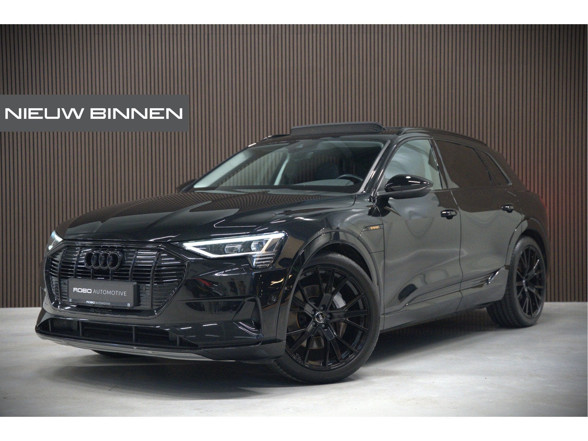 Audi e-tron e-tron 50 quattro Launch edition plus 71 kWh | P, Auto's, Automaat, Zwart, Vierwielaandrijving, SUV of Terreinwagen