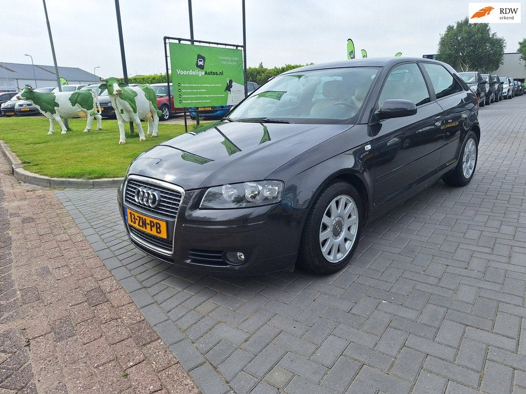 Audi A3 1.8 TFSI Ambition Pro Line / AUTOMAAT / APK juni 202, Auto's, Gebruikt, 4 cilinders, 700 kg, Bedrijf