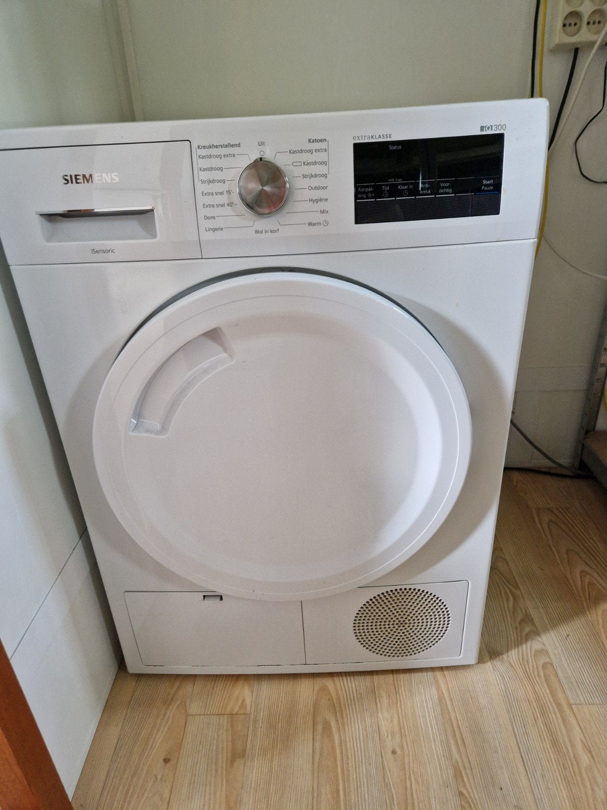 Siemens iQ300 Condensdroger - Zo goed als nieuw, Witgoed en Apparatuur, Ophalen, Anti-kreukfase, 8 tot 10 kg, Zo goed als nieuw