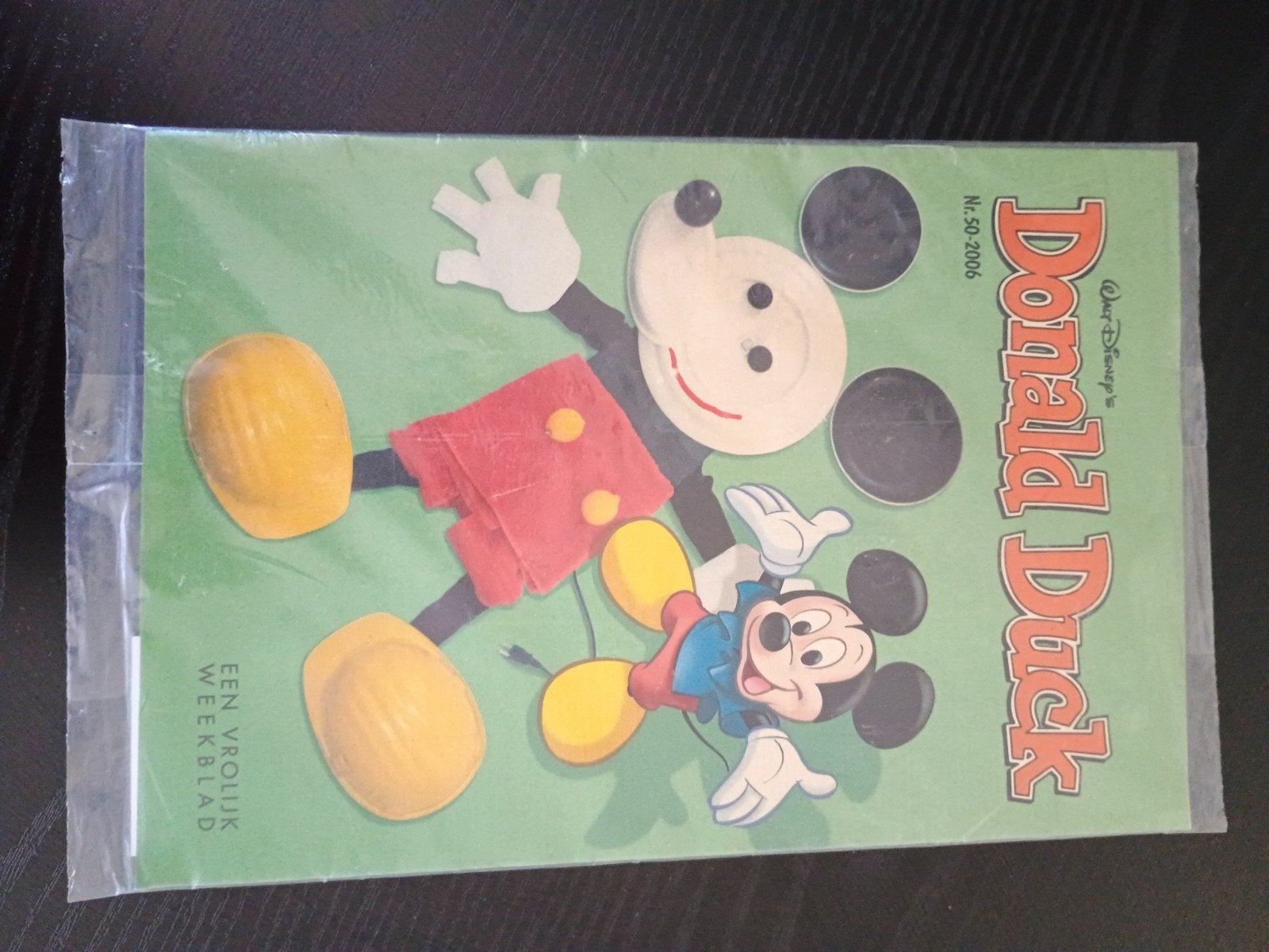 Donald Duck in plastic 2006-2001, Boeken, Tijdschriften en Kranten, Ophalen of Verzenden, Zo goed als nieuw