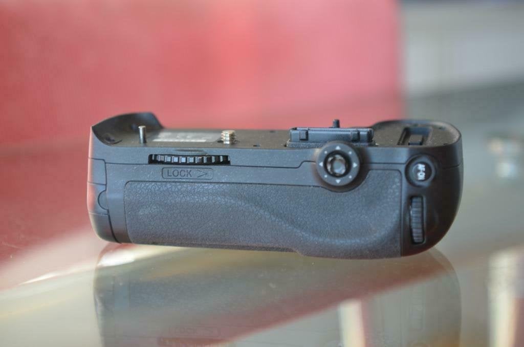 Nikon MB-D12 verticale grip voor D800 (e) en D810, Nikon, Ophalen of Verzenden, Zo goed als nieuw, Nikon.nl@cffcommunications.nl