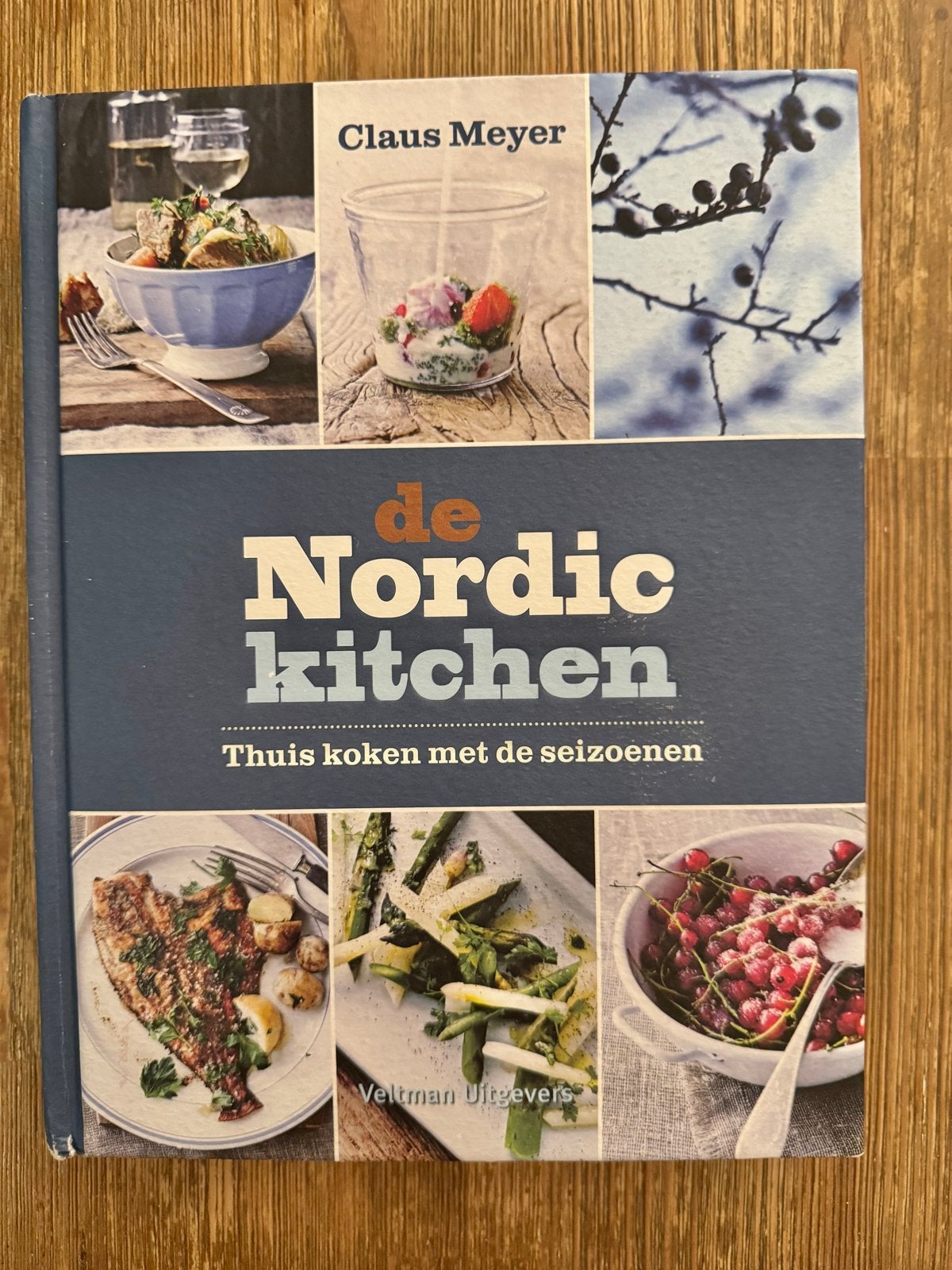 De Nordic Kitchen: Thuis koken met de seizoenen - Claus Meye, Boeken, Gelezen, Hoofdgerechten, Ophalen of Verzenden, Europa