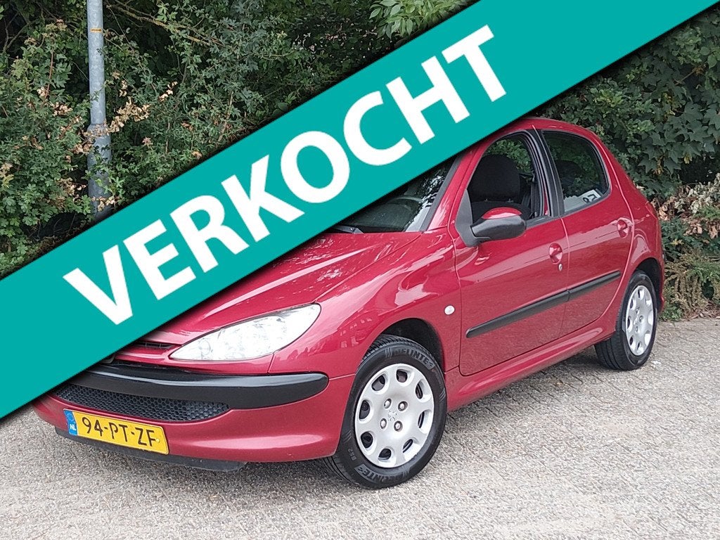 Peugeot 206 1.4 XT 2005 AUTOMAAT Airco, Auto's, Peugeot, Bedrijf, ABS, Airbags, Centrale vergrendeling, Elektrische ramen, Metallic lak
