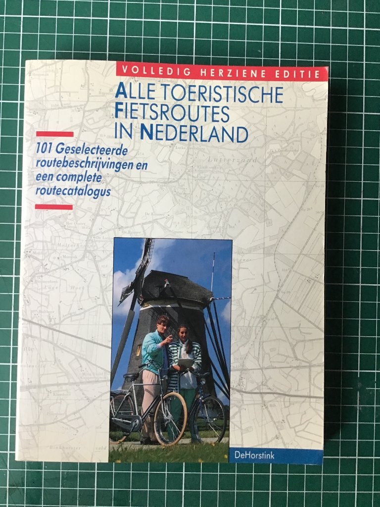 Alle toeristische fietsroutes in Nederland, Bas van der Post, Boeken, Overige merken, Bas van der Post, Ophalen of Verzenden, Zo goed als nieuw