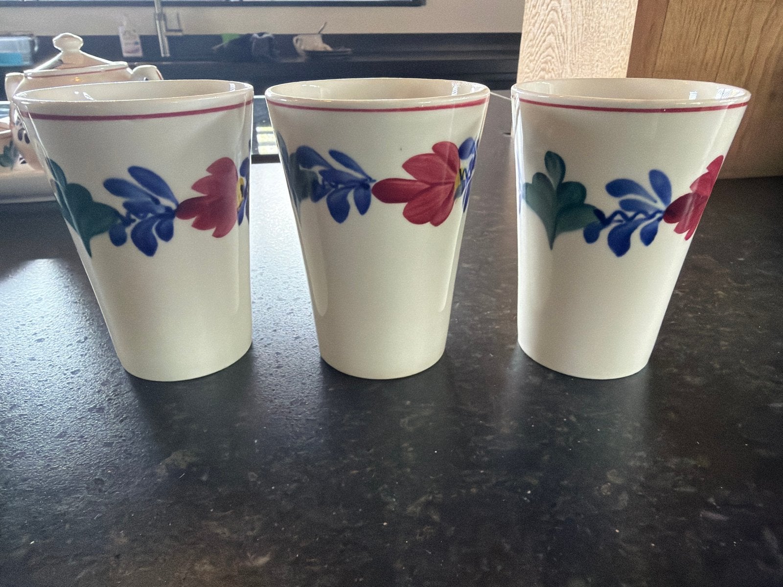 Set van 3 bekers, Brabants boerenbont, Ophalen