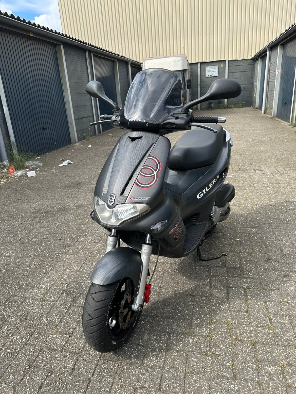 Gilera runner sp pro 180cc M08 dubbelgelagerd NL kenteken, Ophalen