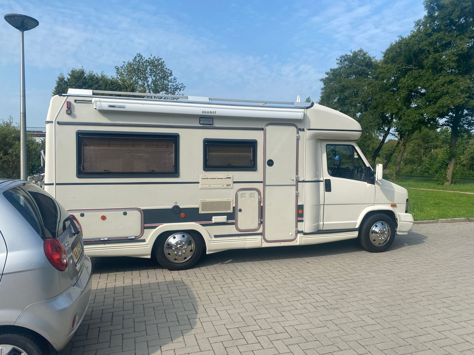 Bürstner Mobil camper - Fiat Ducato onderstel, Standaard zit, Ringverwarming, Fiat, 6 tot 7 meter