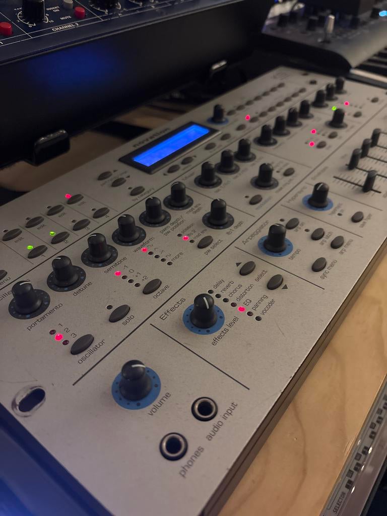 Novation KS Rack Synthesizer Module, Muziek en Instrumenten, Gebruikt, Novation, Met midi-aansluiting, Overige aantallen