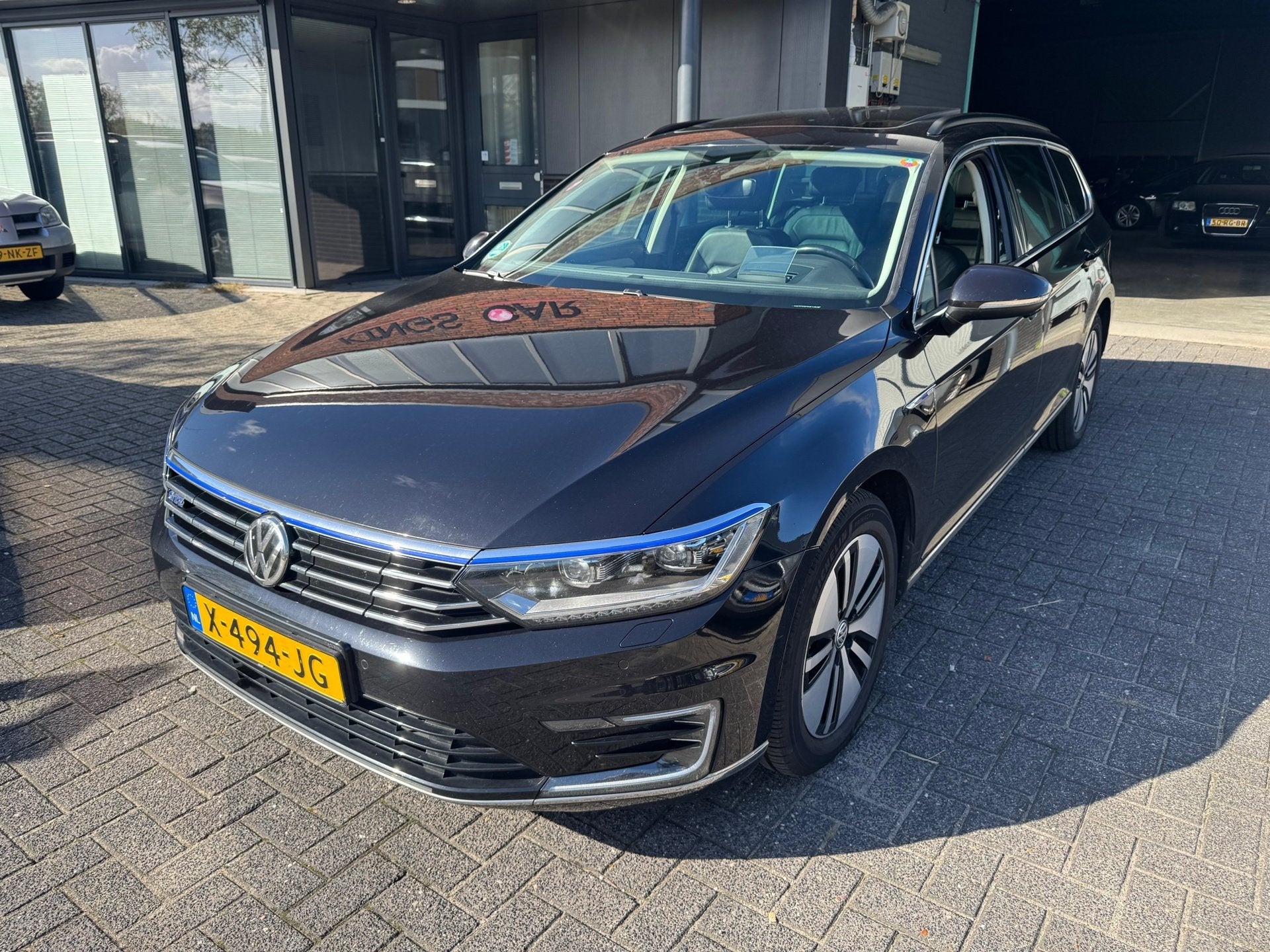 Volkswagen Passat Variant 1.4 TSI GTE PANO LEDER KEYLESS HEA, Parkeerassistent, Gebruikt, Zwart, Hybride Elektrisch/Benzine