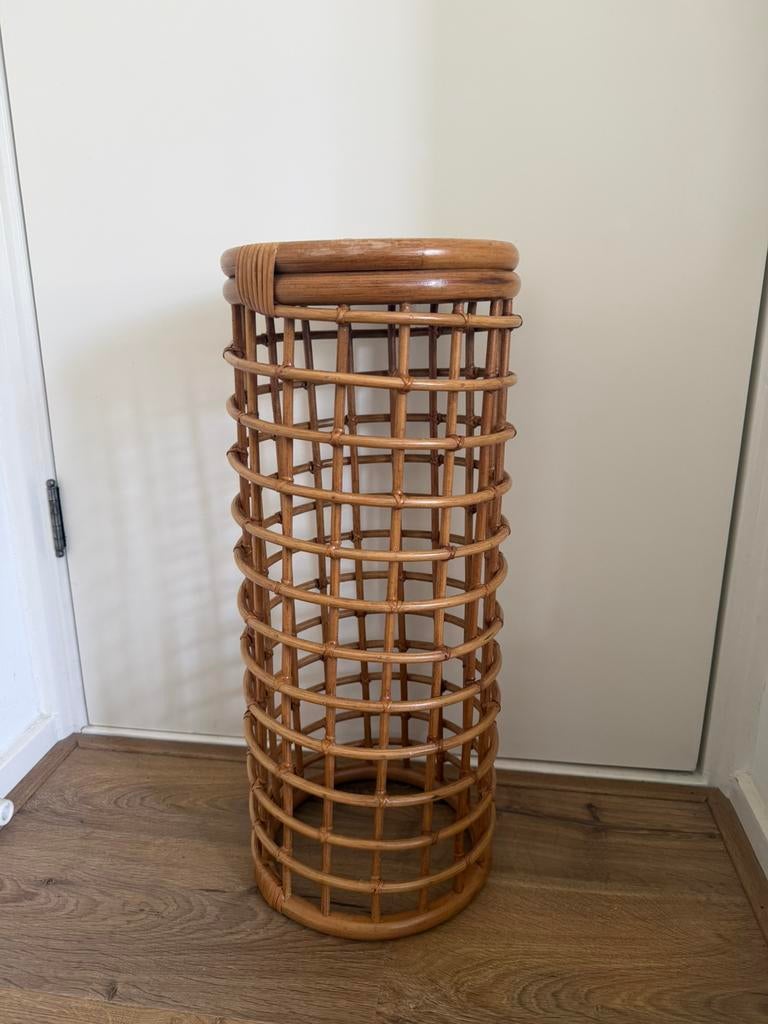 Vintage rotan paraplubak / plantentafel, Ophalen, Gebruikt, Riet
