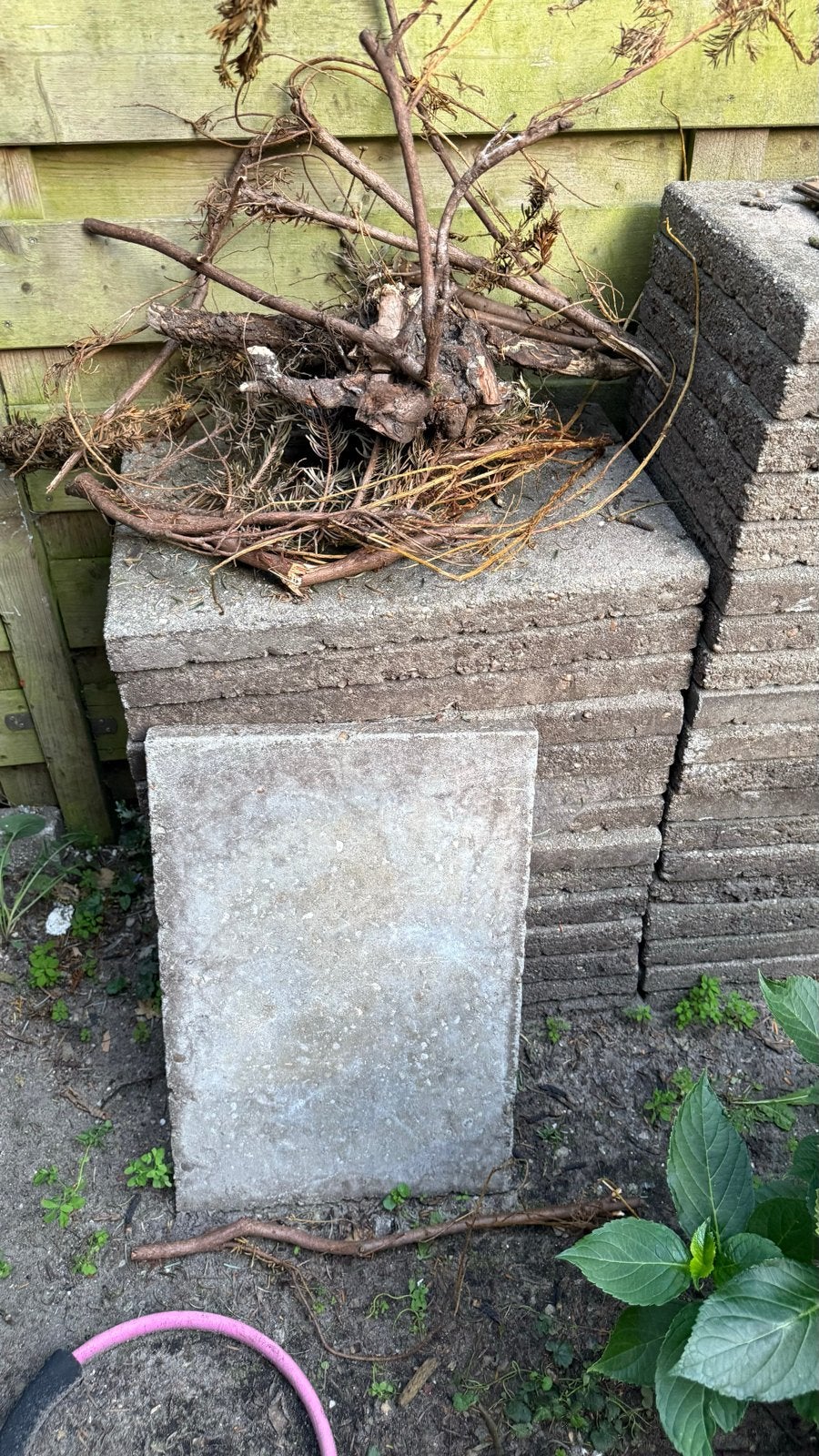 Gratis tuinsteen 25 stuck 60x40cm, Tuin en Terras, Gebruikt, Ophalen of Verzenden, Minder dan 5 m², Beton