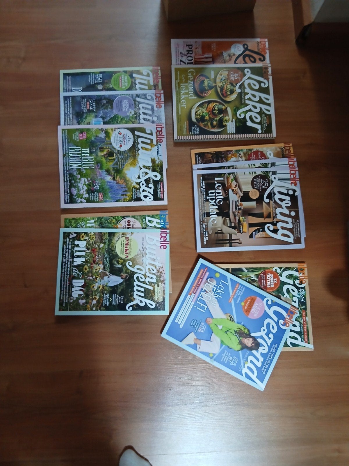 Te koop deze libelle specials, Ophalen of Verzenden, Gelezen, Damesbladen