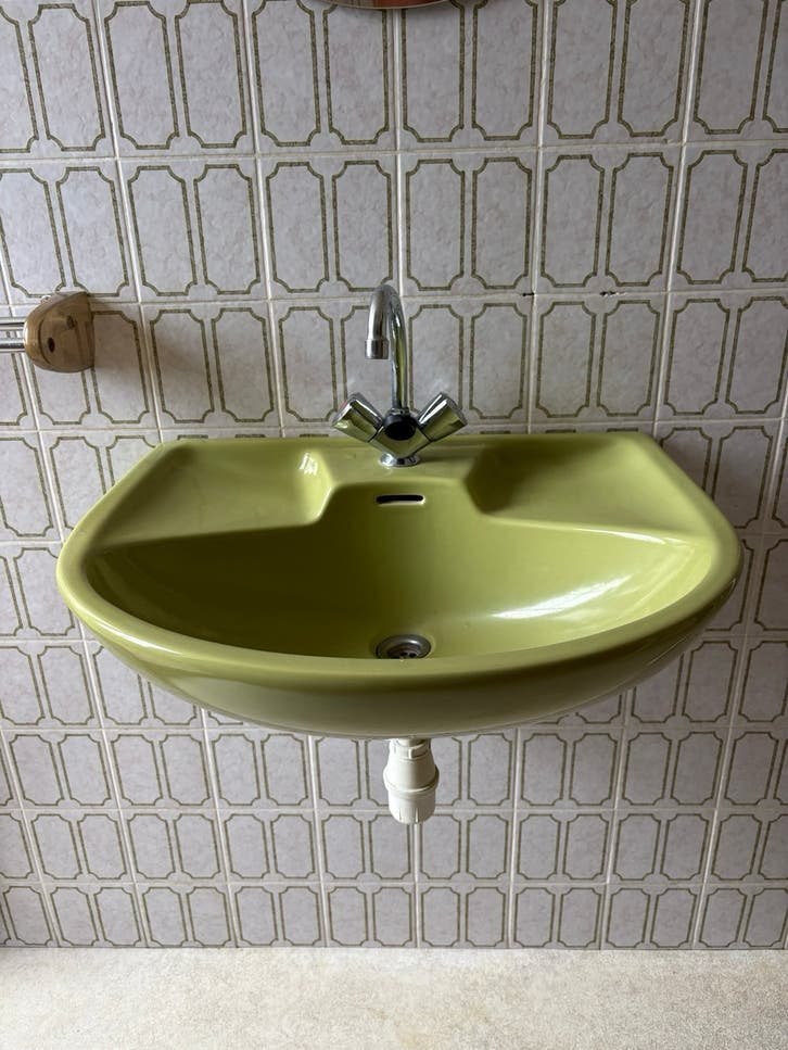 Vintage retro wastafel met kraan jaren ‘70, Doe-het-zelf en Verbouw, Ophalen, Gebruikt, Chroom, Wastafel