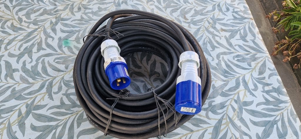 Nieuwe CEE Verlengkabel 230V 16A 20 of 25 meter – Ongebruikt, Caravans en Kamperen, Caravan accessoires, Zo goed als nieuw, Ophalen