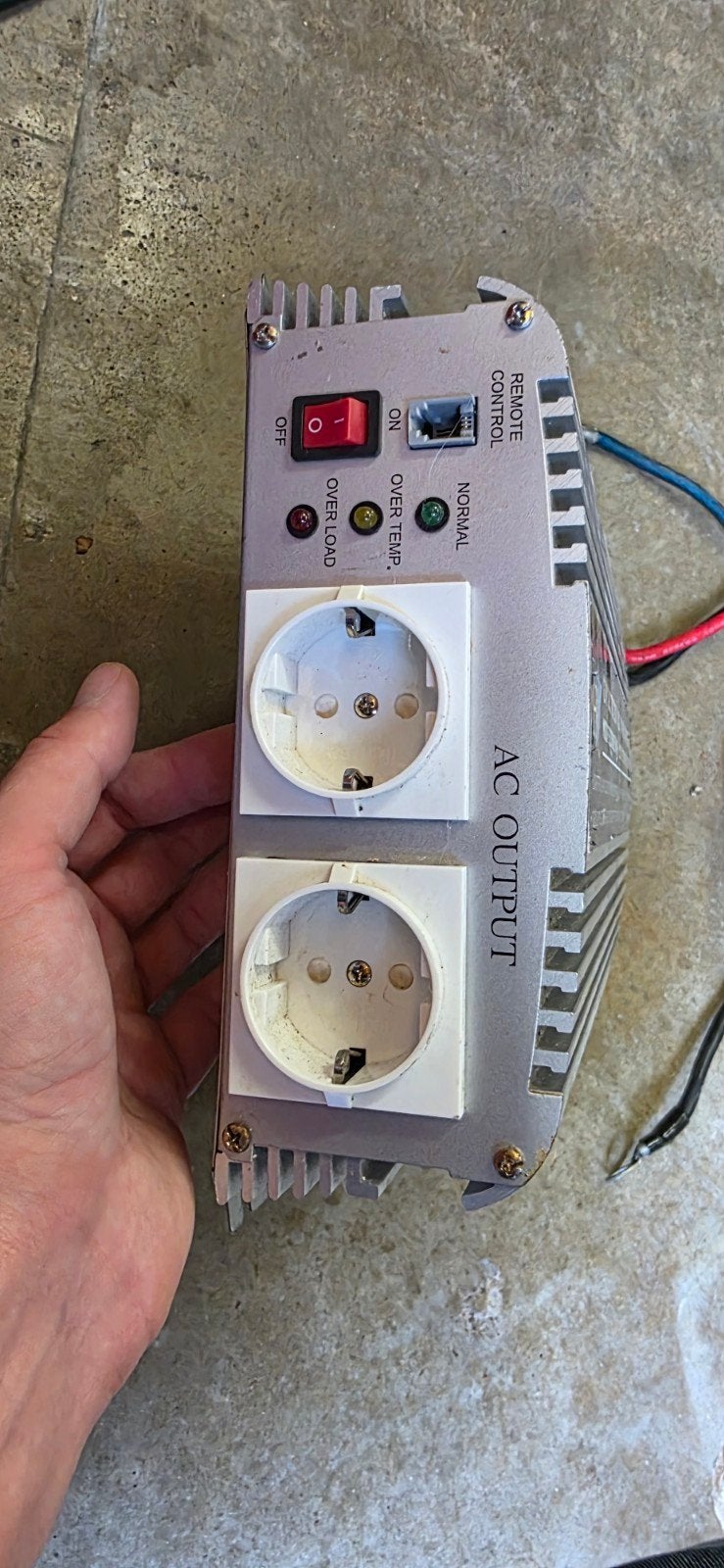 1000W Omvormer 12V DC naar 230V AC - Werkt goed, Ophalen