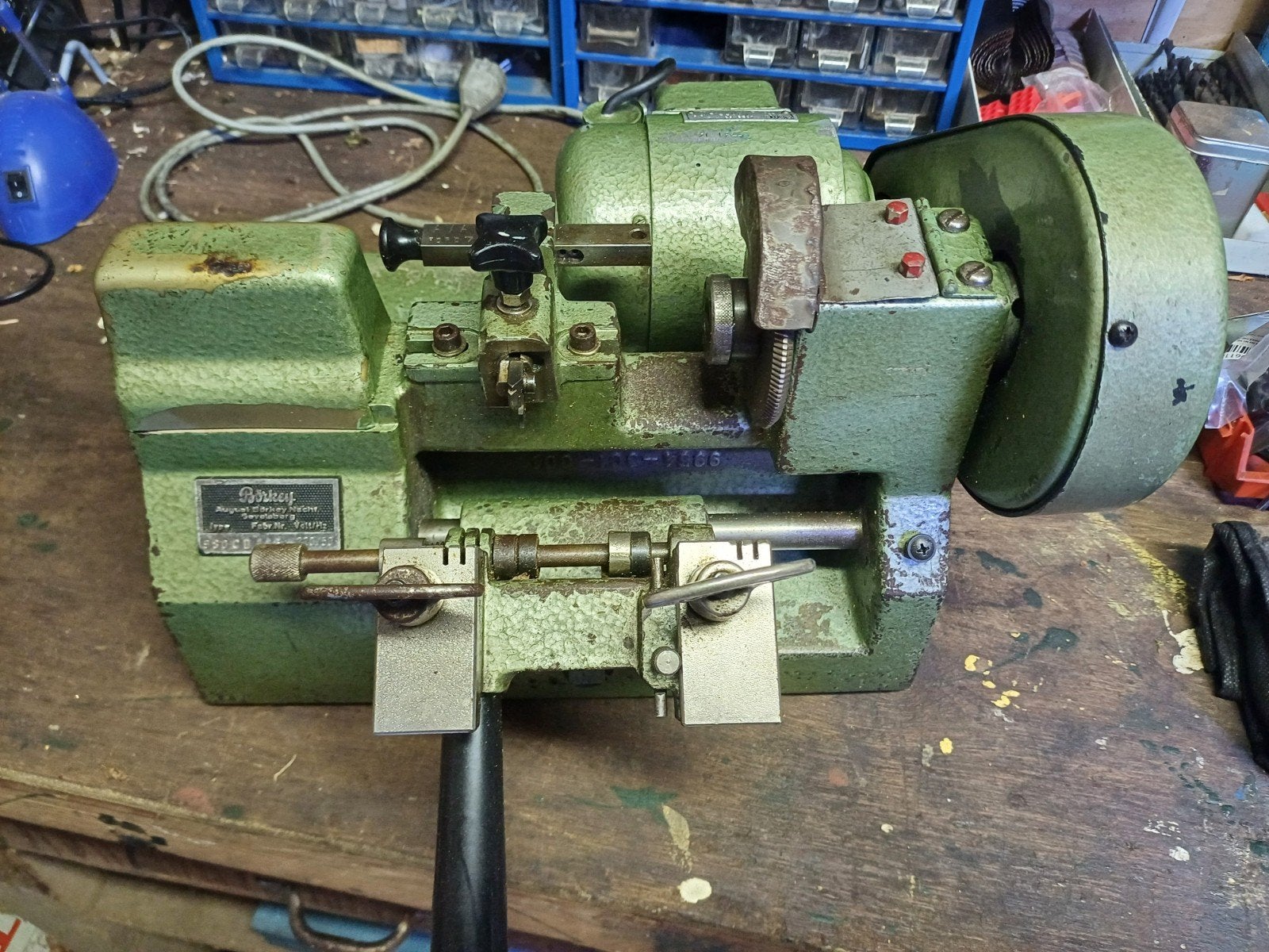 Borkey 980CD115 Sleutel Kopieermachine met Frezen, Ophalen, Gebruikt, Minder dan 700 watt, Werkbankslijpmachine