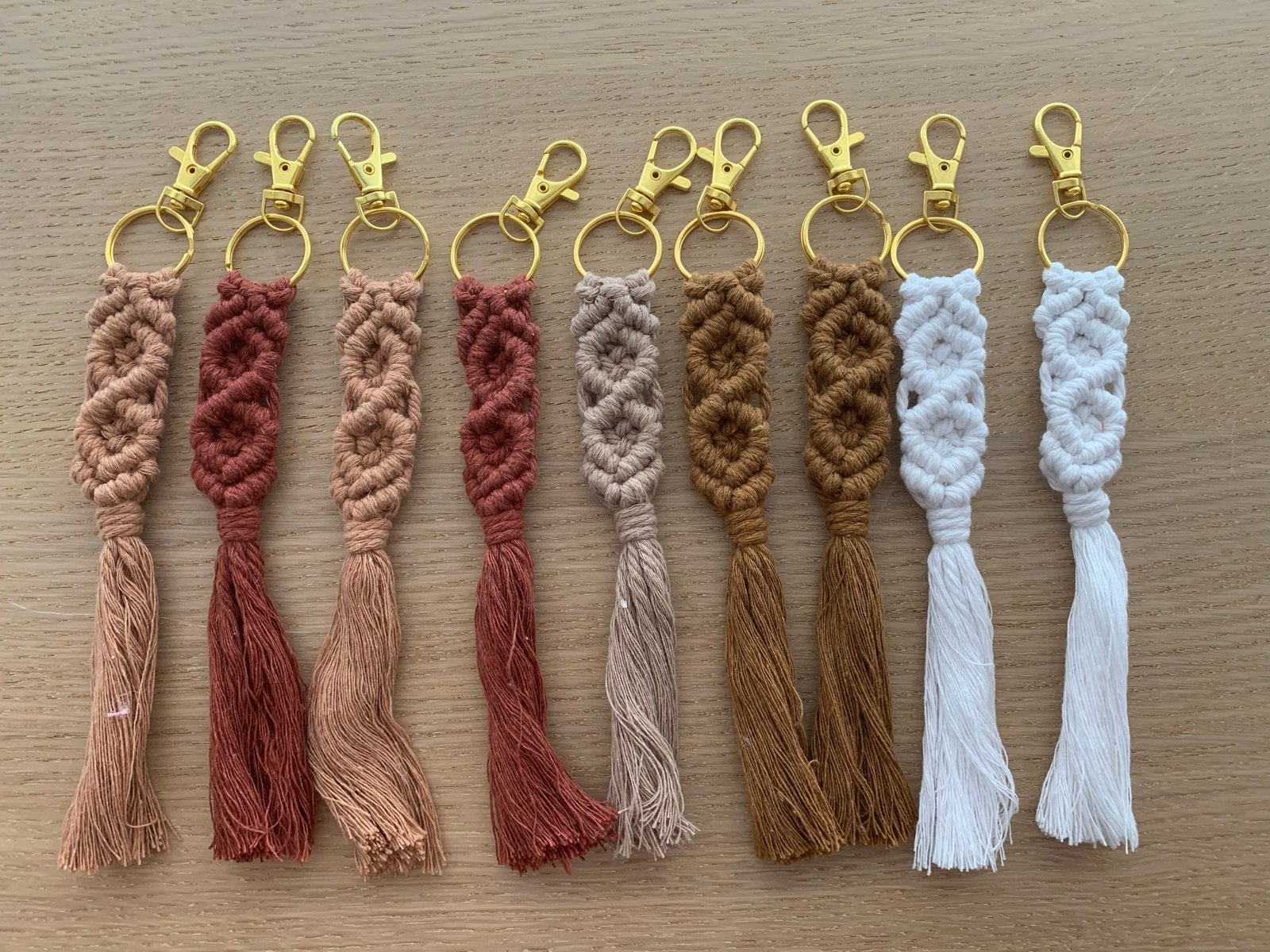 9 Macramé Sleutelhangers in Diverse Kleuren, Verzamelen, Sleutelhangers, Nieuw, Overige typen, Ophalen of Verzenden