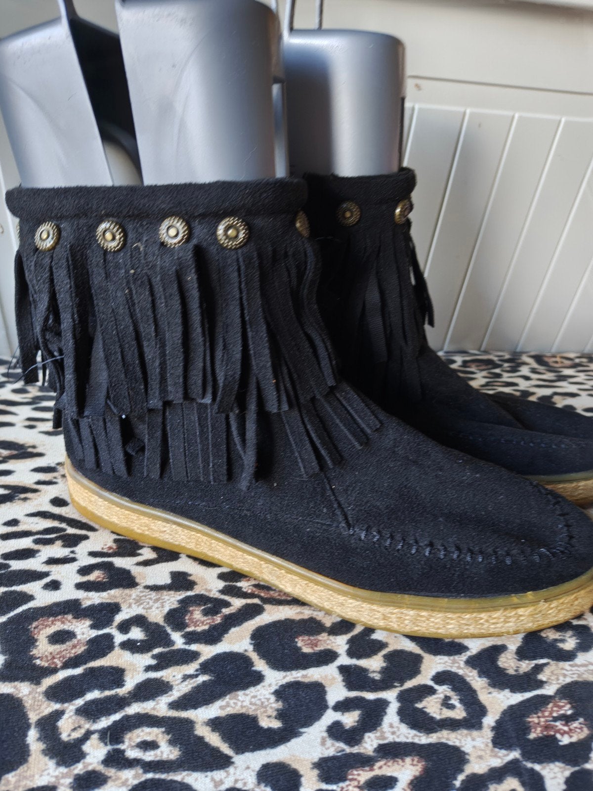zwart suede laarzen franjes Ibiza boho stijl 40, Ophalen of Verzenden, Gedragen, Zwart, Lage of Enkellaarzen