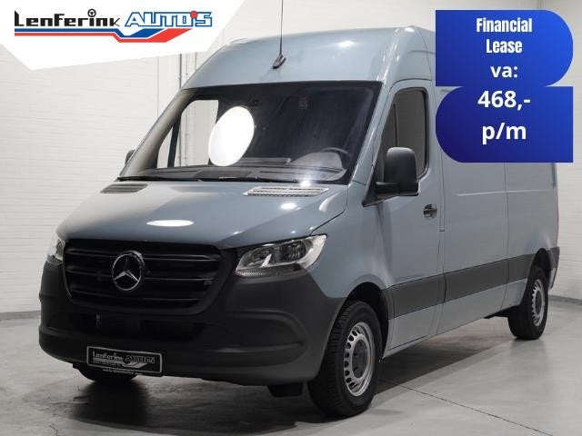 Mercedes-Benz Sprinter 215 CDI 150 pk L2H2 Airco, BPM Vrij,, Voorwielaandrijving, Stof, Gebruikt, 4 cilinders