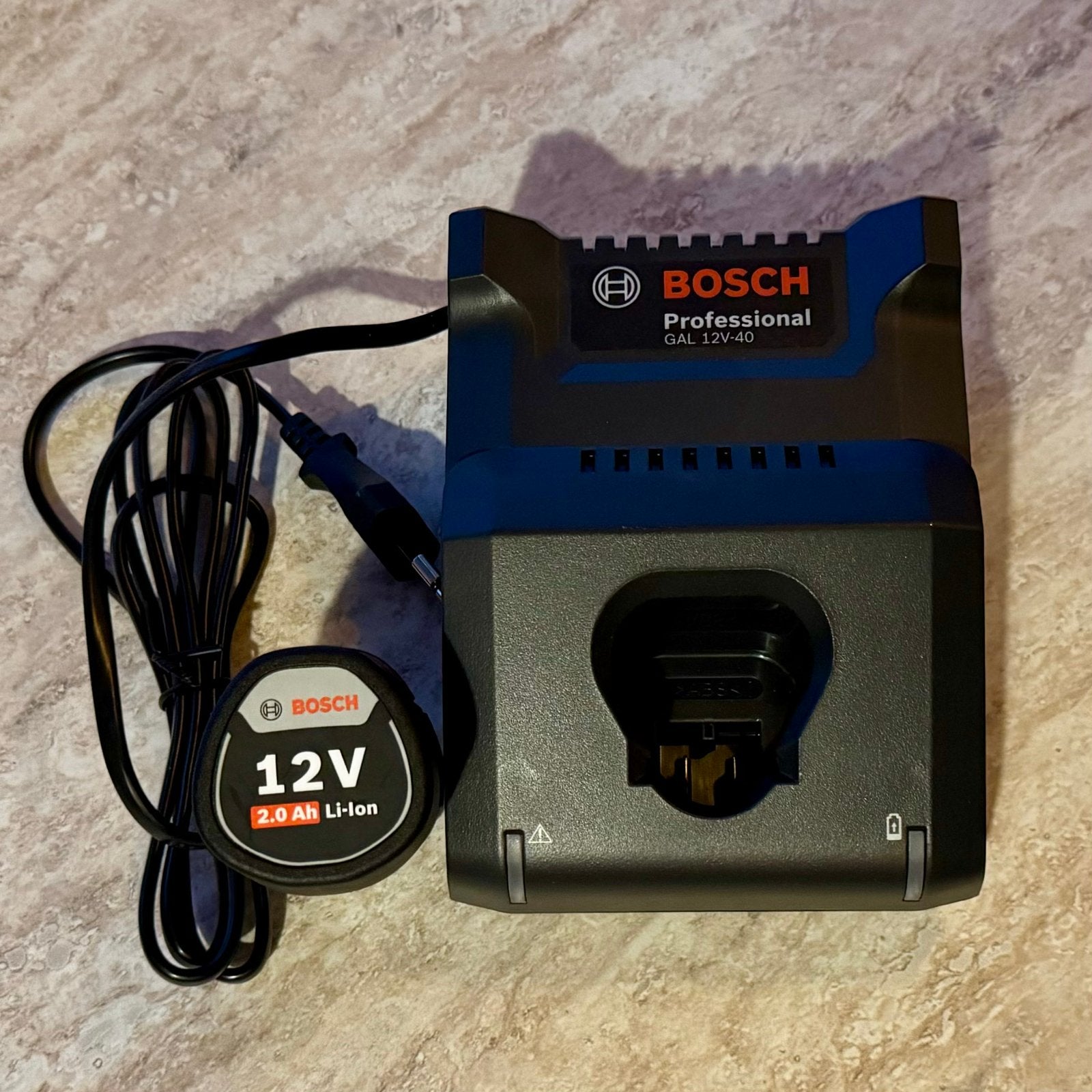 Bosch 12V Accu Starterset met Accu en Snellader, Ophalen of Verzenden, Nieuw