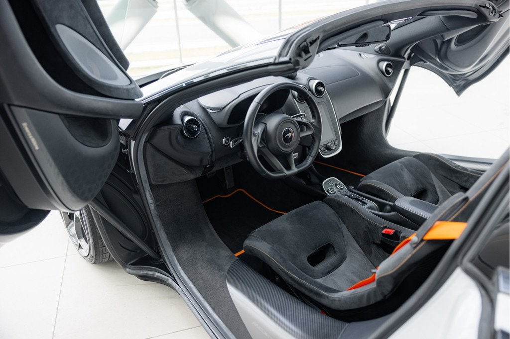McLaren 600LT Spider 3.8 V8 | MSO Cirrus Grey | Noselift |, Auto's, McLaren, Automaat, Achterwielaandrijving, Gebruikt, Cabriolet