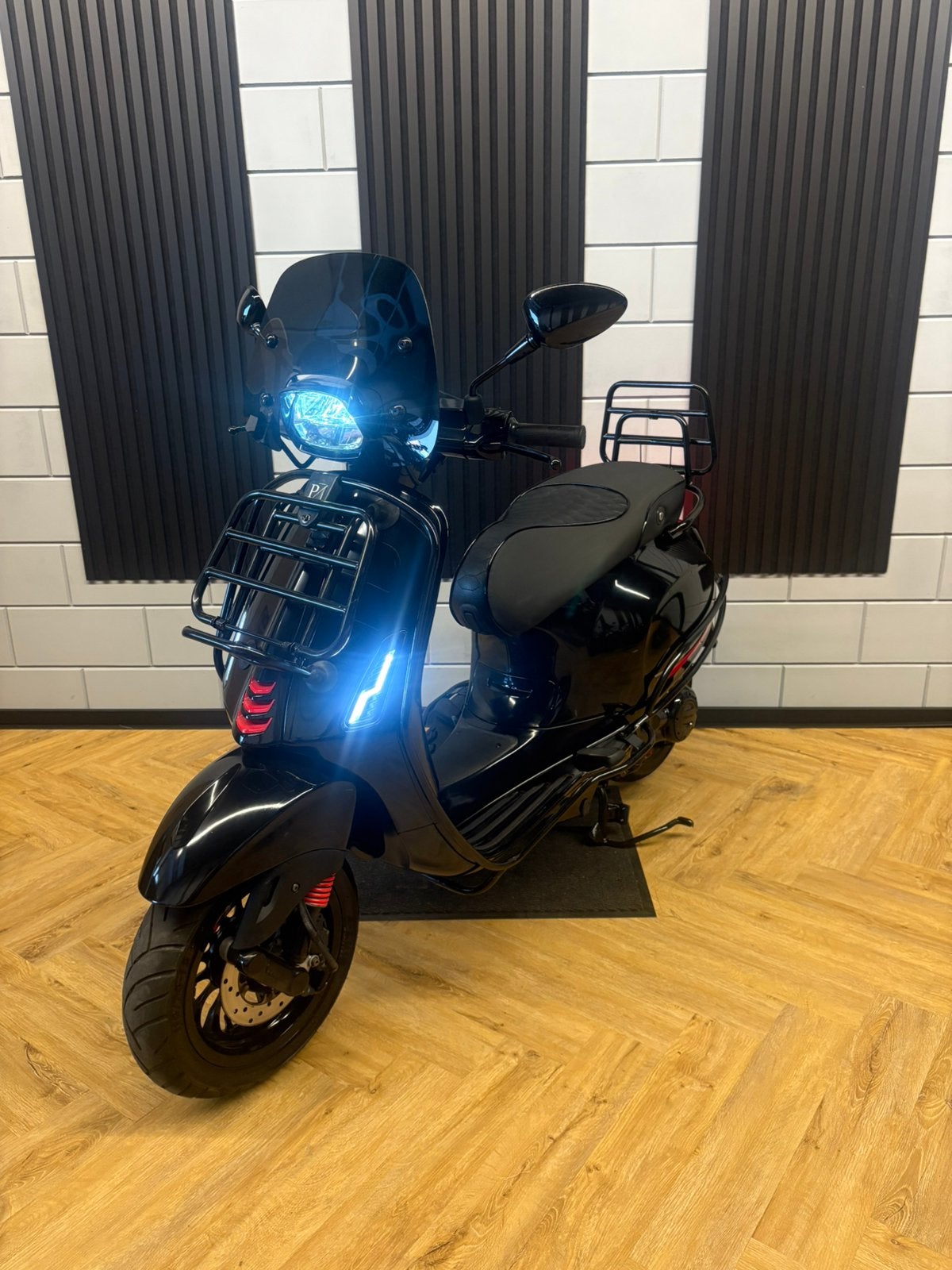 VESPA SPRINT 4T 3V BROM 2022 FULL OPTION, Fietsen en Brommers, Scooters | Vespa, Zo goed als nieuw, Overige modellen, Maximaal 45 km/u