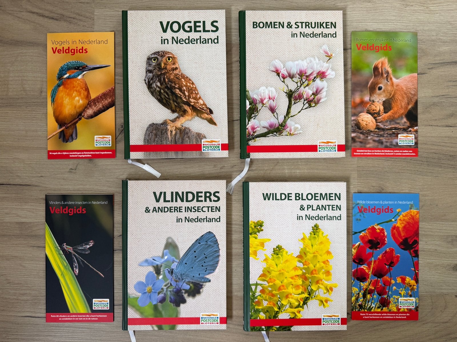 4x natuurboek & veldgids: vogels, bomen, vlinders & bloemen, Ophalen of Verzenden, Zo goed als nieuw