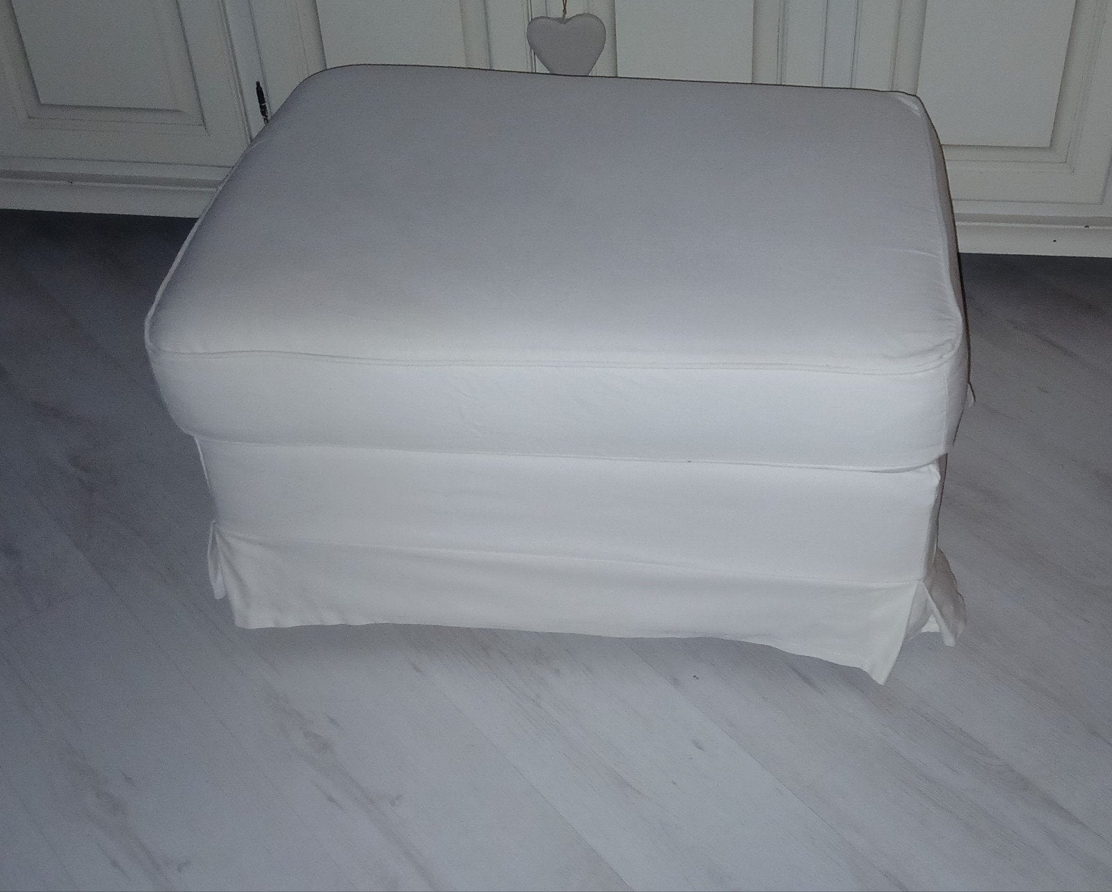 Ikea Ektorp hocker/poef, Ophalen, 75 tot 100 cm, Zo goed als nieuw, Landelijk, modern enz