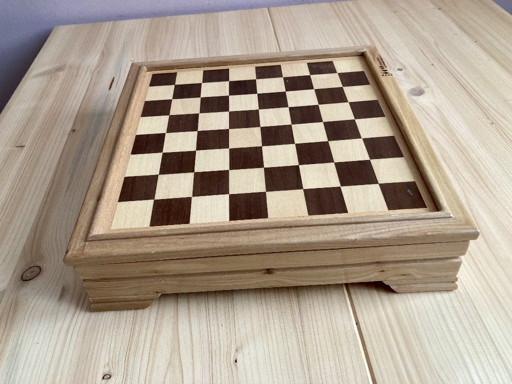 Spellenkist van hout, Hobby en Vrije tijd, Ophalen of Verzenden, Nieuw