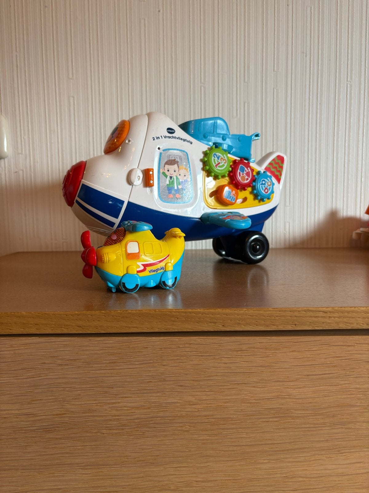 VTech 2-in-1 Vliegtuig met klein vliegtuigje, Ophalen of Verzenden, Gebruikt, 6 maanden tot 2 jaar