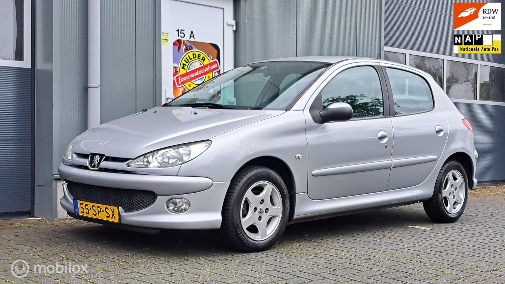 Peugeot 206 1.4 Air-line 3, Auto's, Voorwielaandrijving, 31 €/maand, 4 cilinders, Origineel Nederlands