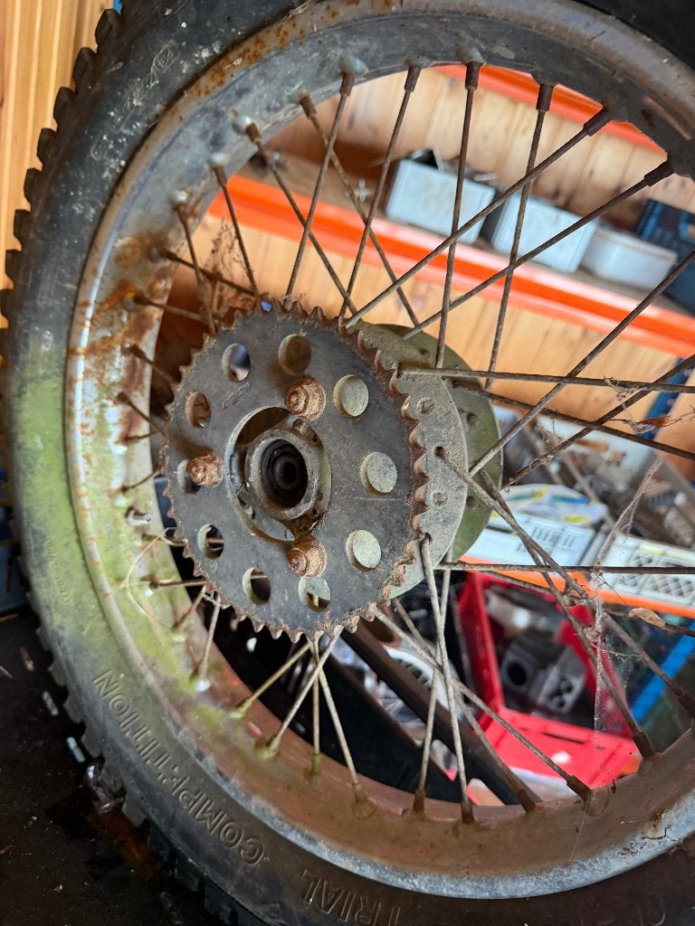 Suzuki TS X achterwiel, Fietsen en Brommers, Ophalen of Verzenden, Gebruikt, Overige typen, Suzuki