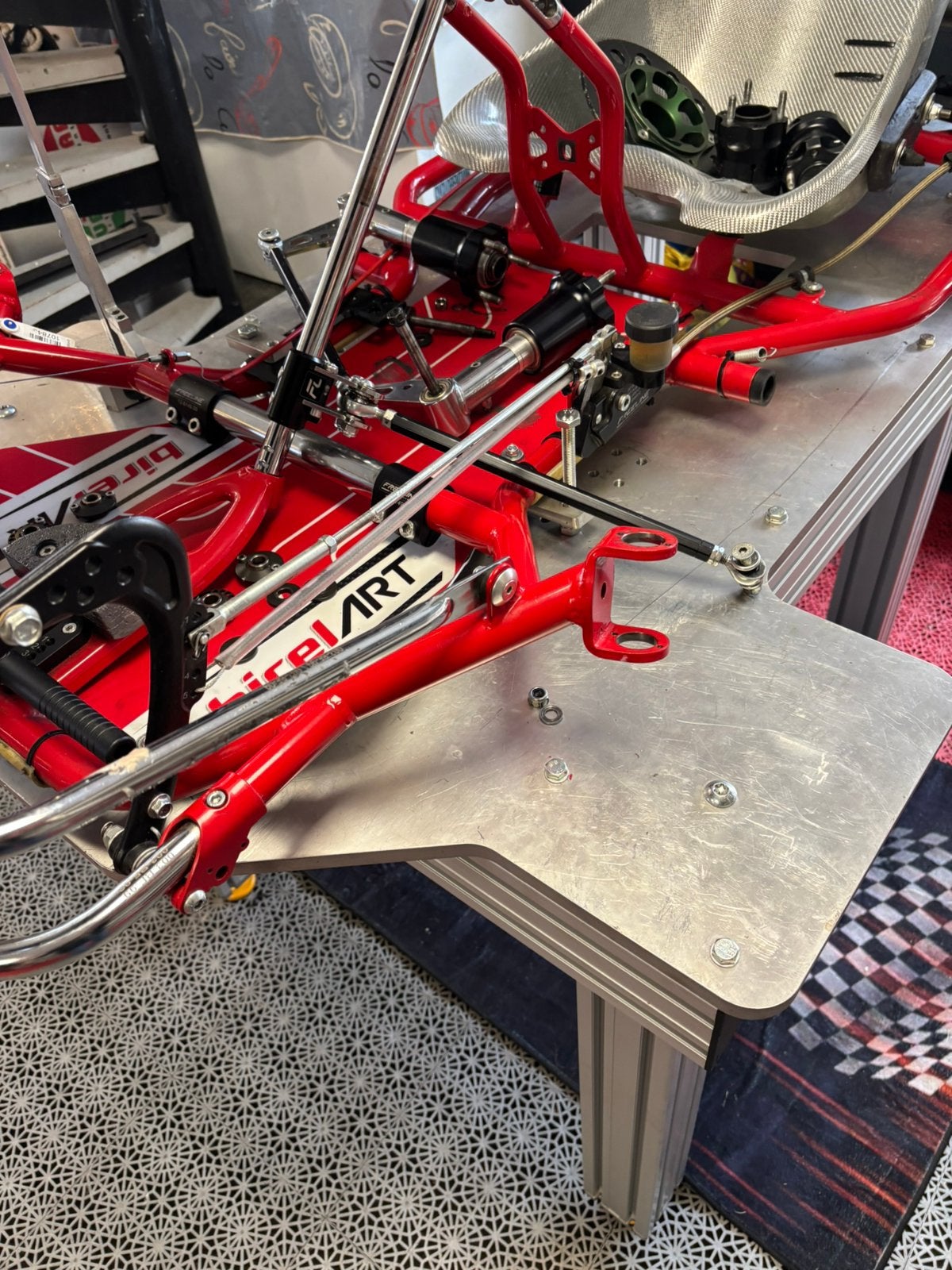 Uw kart kunnen wij weer voor u richten op onze richtbank., Ophalen, Zo goed als nieuw, Kart