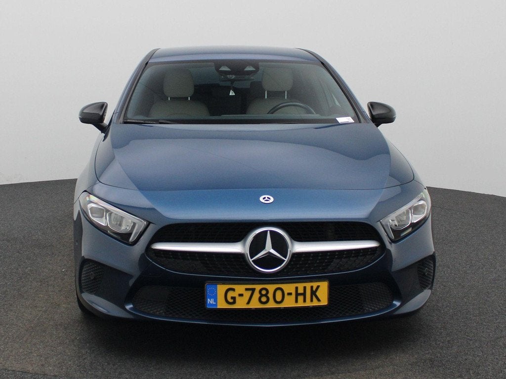Mercedes-Benz A-klasse 200 Business Solution AMG Upgrade | A, Auto's, 12 maanden, Gebruikt, 4 cilinders, Blauw