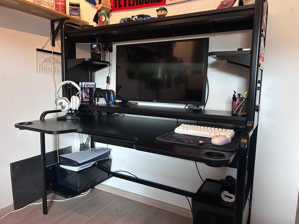 Bureau (Fedde, Ikea, gaming), Huis en Inrichting, Bureaus, Ophalen, Gebruikt, Zwart